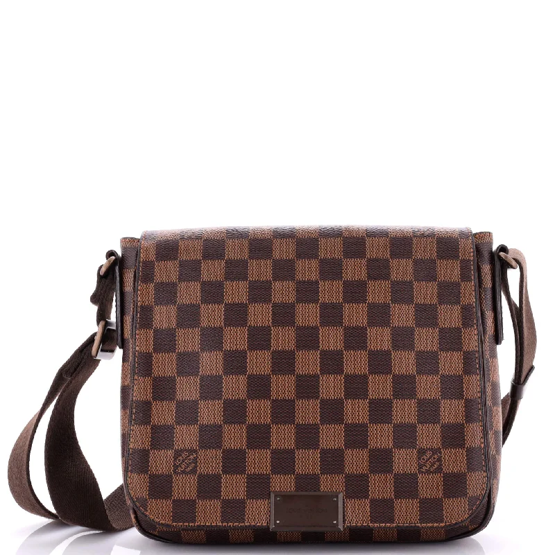 District Messenger Bag Damier PM