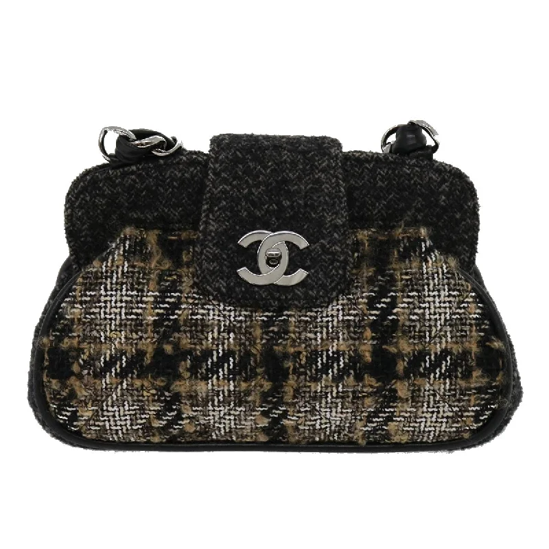 Chanel  Wool Shoulder Bag (Pre-Owned)