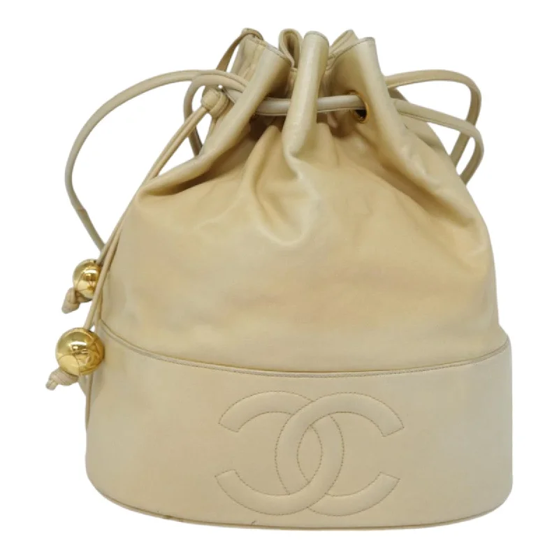 Chanel Logo Cc  Leather Shoulder Bag (Pre-Owned)