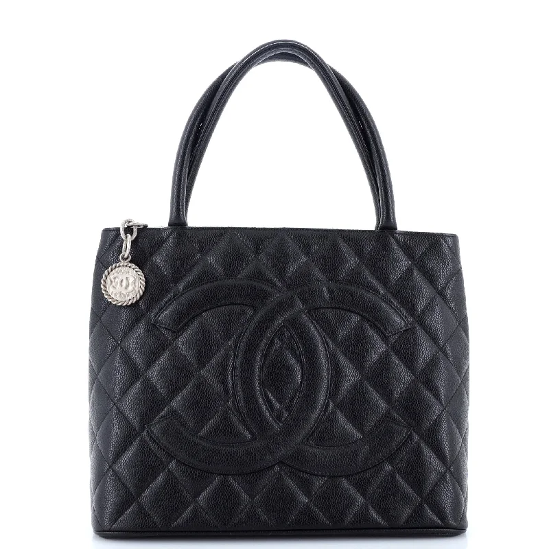 Medallion Tote Quilted Caviar