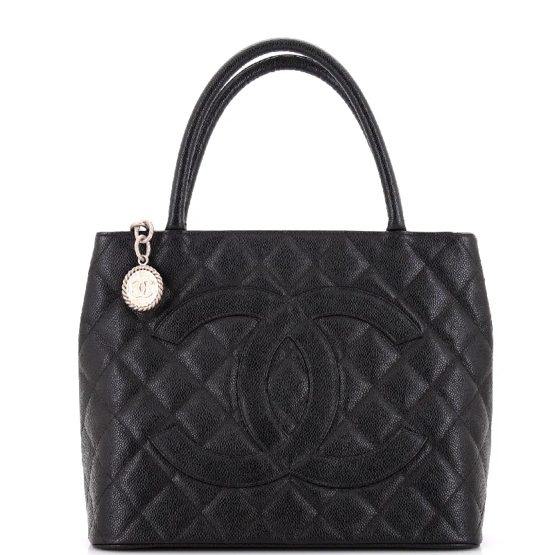 Medallion Tote Quilted Caviar